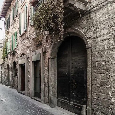Casa Barbagialla 코모